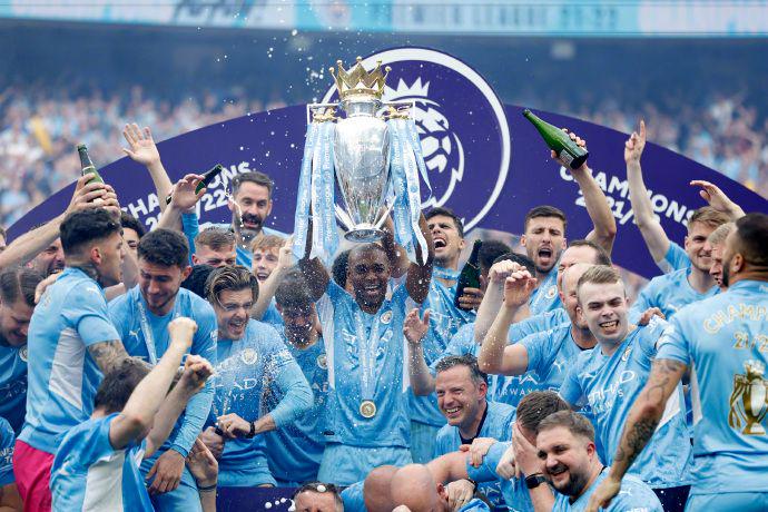 轰27分+7记三分！中国男篮20岁2米06新星闪耀NCAA：生涯最佳一战