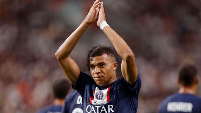 欧冠：拜仁慕尼黑4-0横扫马竞